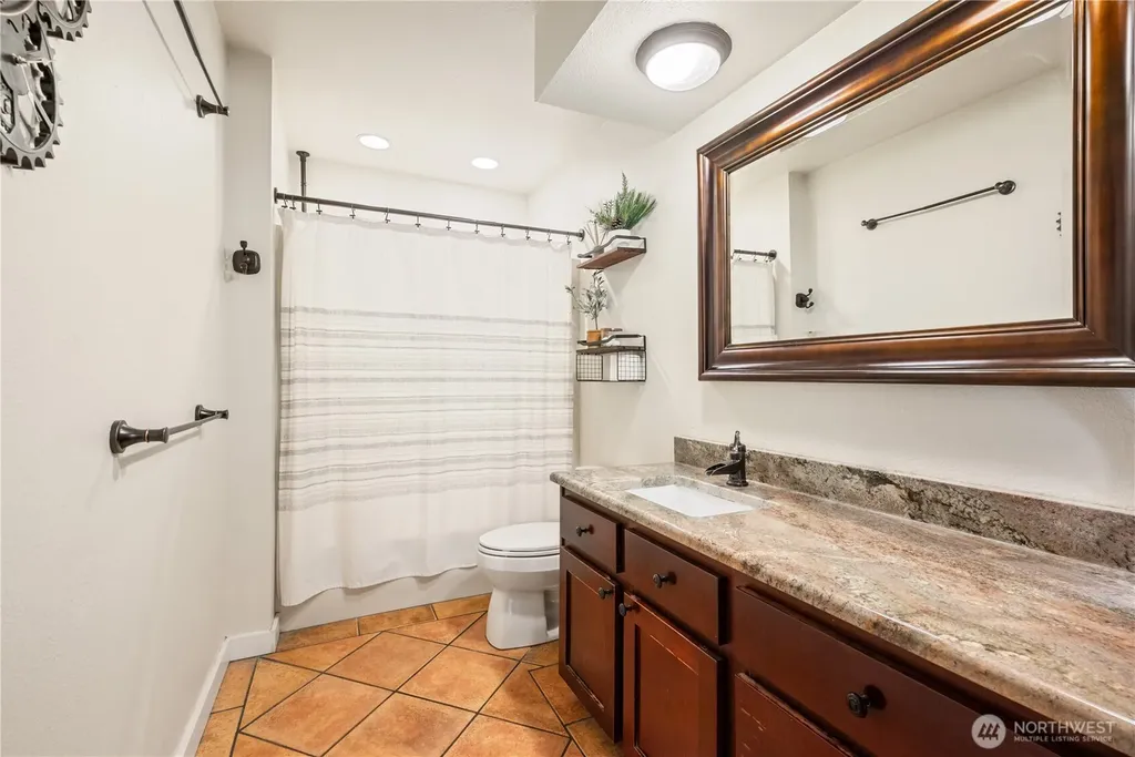 13 Judith Place Longview WA 98632