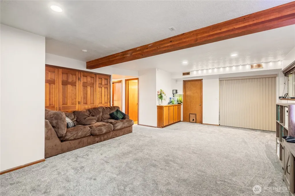 13 Judith Place Longview WA 98632