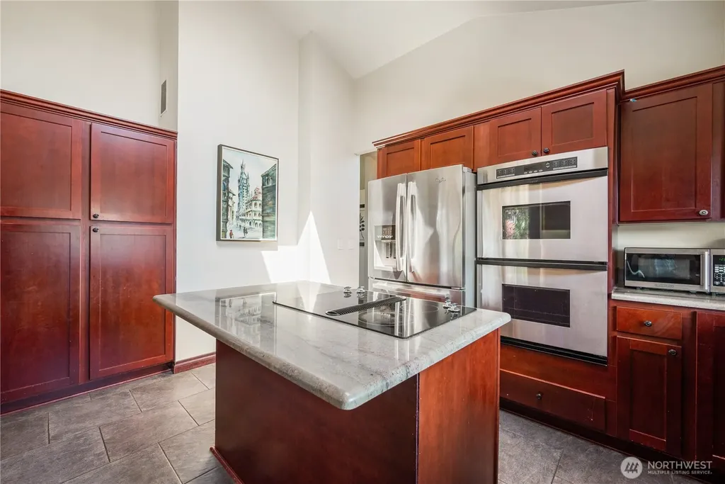 13 Judith Place Longview WA 98632