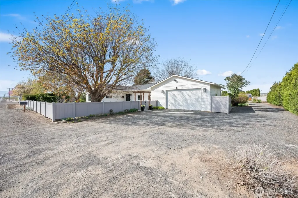 20272 Rd 11 NW Quincy WA 98848