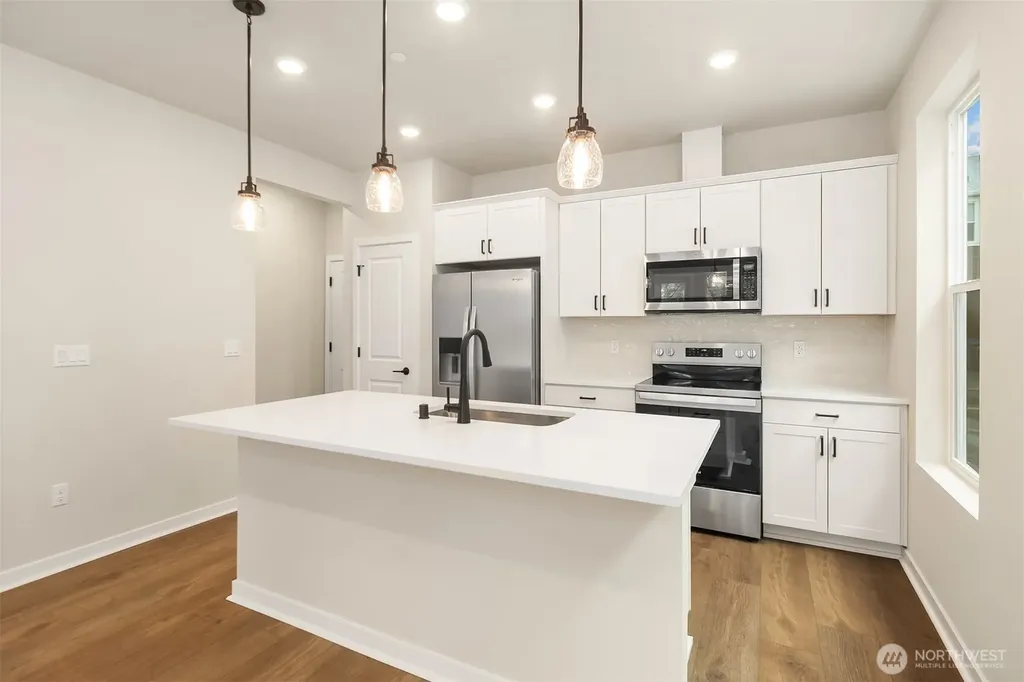 31824 Myrtle #37 Street Carnation WA 98014