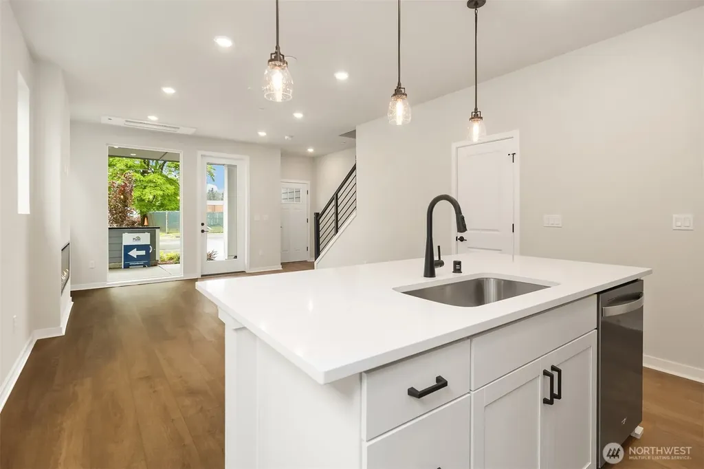 31824 Myrtle #37 Street Carnation WA 98014