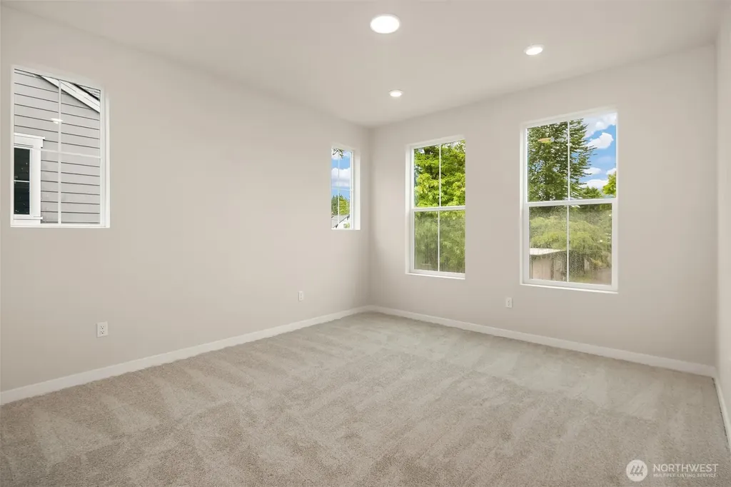 31824 Myrtle #37 Street Carnation WA 98014