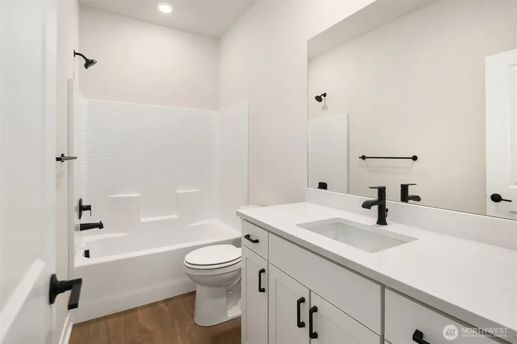 31824 Myrtle #37 Street Carnation WA 98014