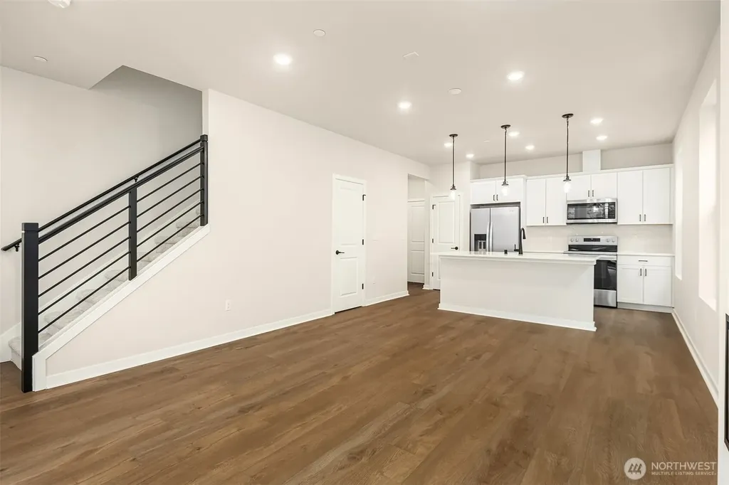 31824 Myrtle #37 Street Carnation WA 98014