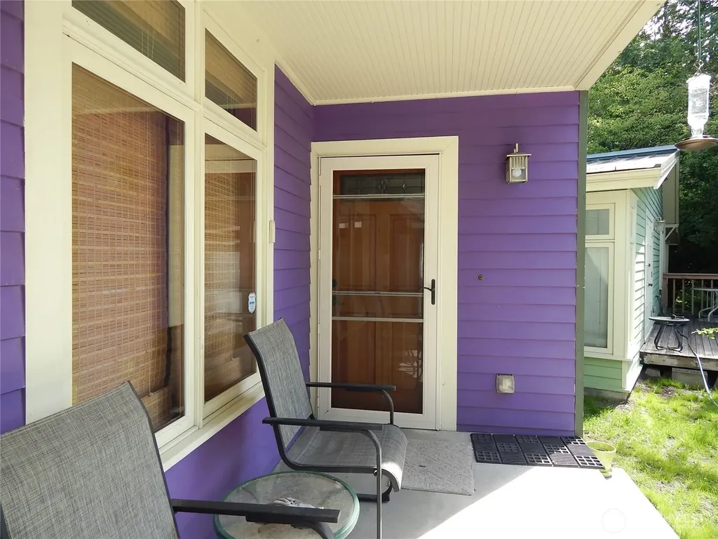 7321 35th Avenue SW Seattle WA 98126