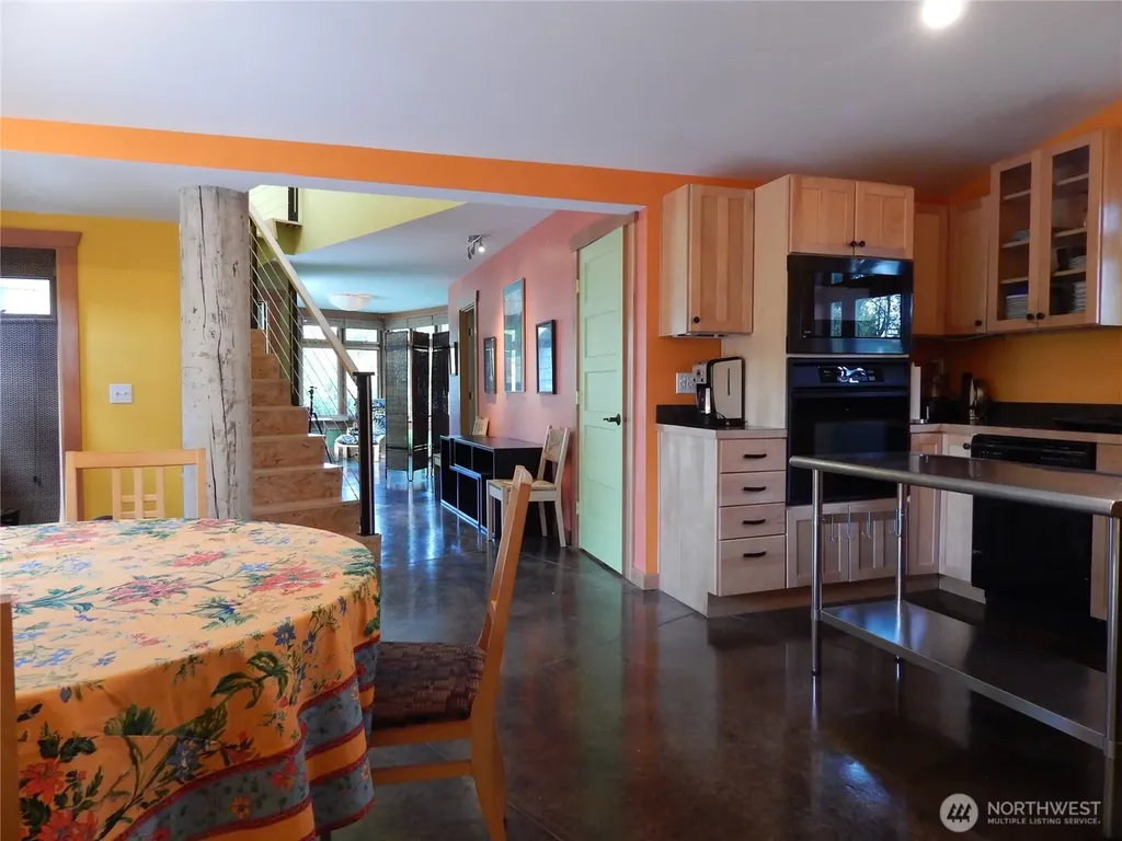 7321 35th Avenue SW Seattle WA 98126