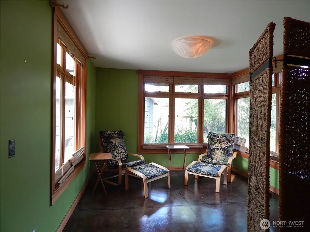 7321 35th Avenue SW Seattle WA 98126