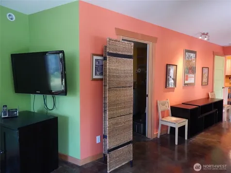 7321 35th Avenue SW Seattle WA 98126