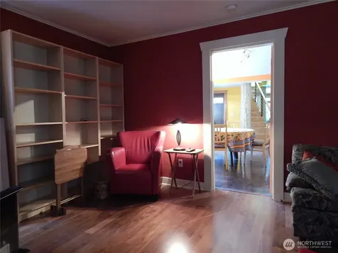 7321 35th Avenue SW Seattle WA 98126