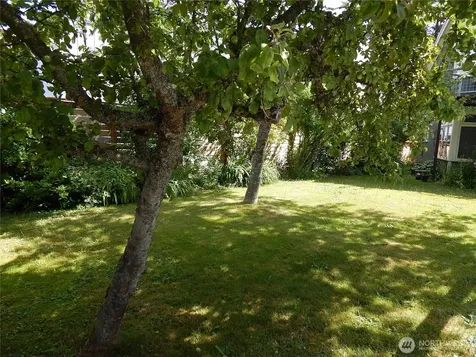7321 35th Avenue SW Seattle WA 98126