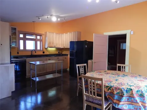 7321 35th Avenue SW Seattle WA 98126