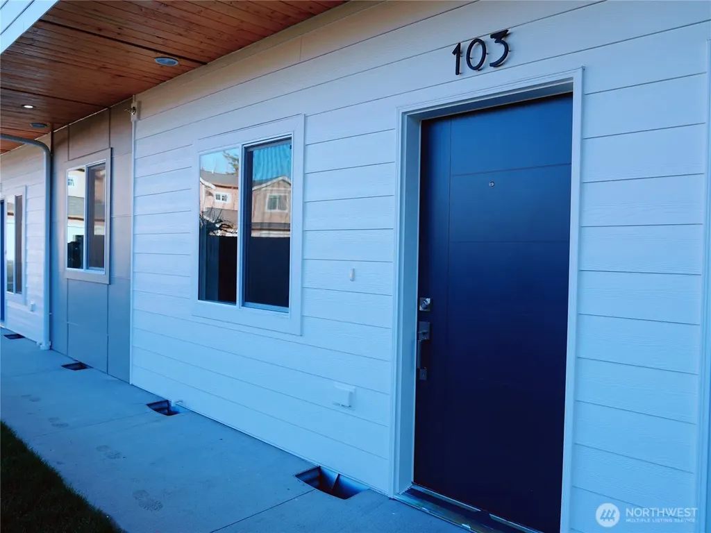 2155 Siddle Loop Ferndale WA 98248