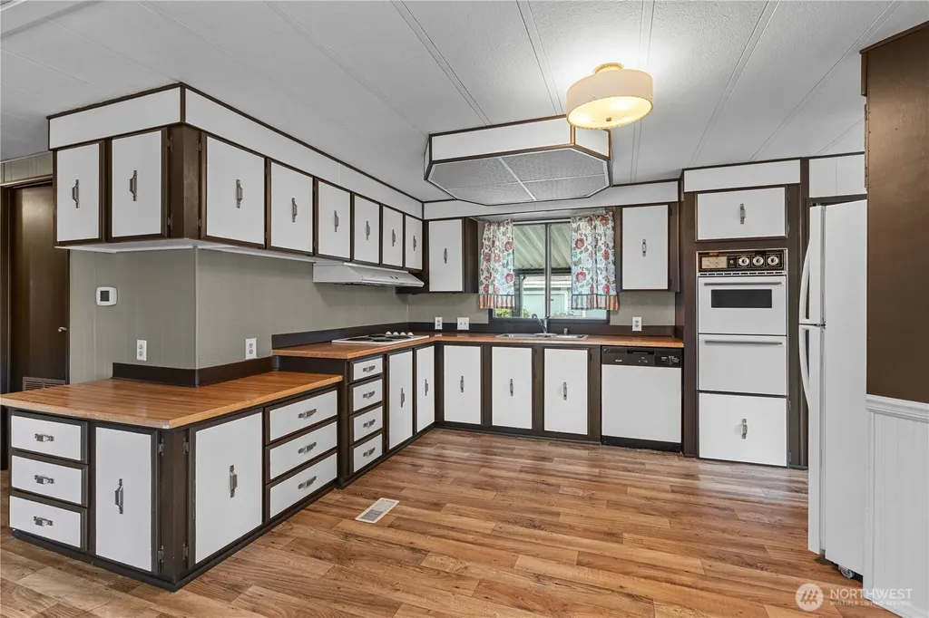 1402 22nd Street NE Auburn WA 98002