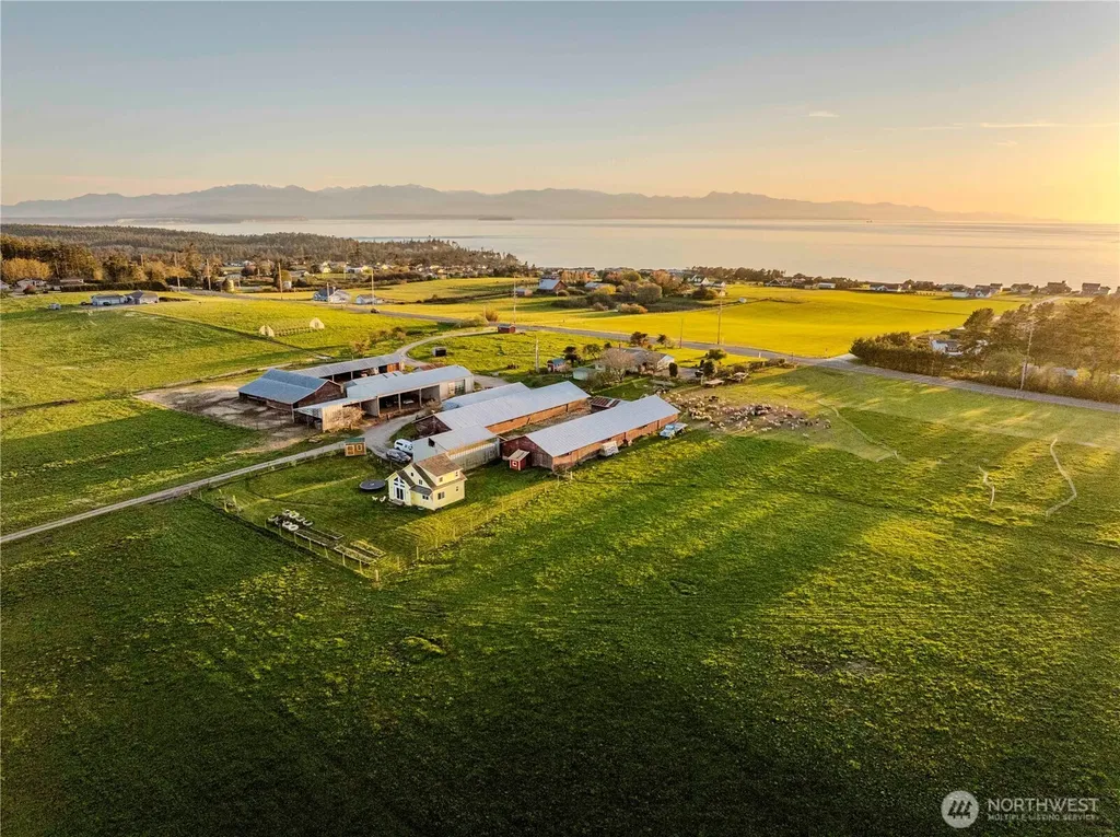 886 North West Beach Road Coupeville WA 98239