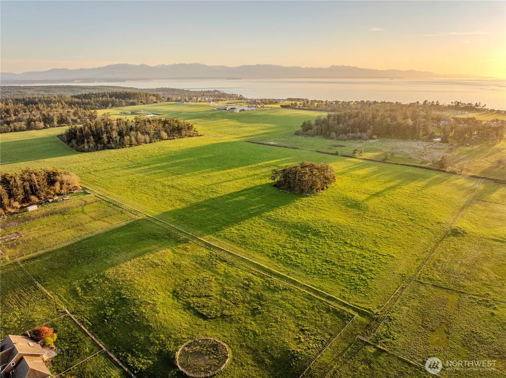 886 North West Beach Road Coupeville WA 98239