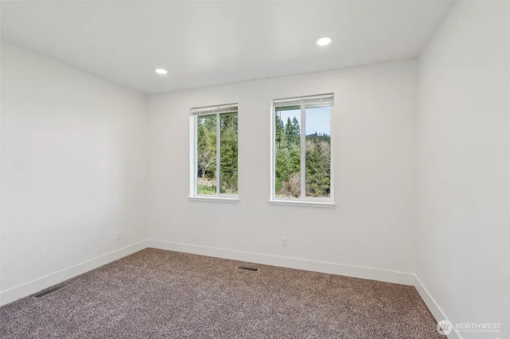 209 High Bank Lane Woodland WA 98674