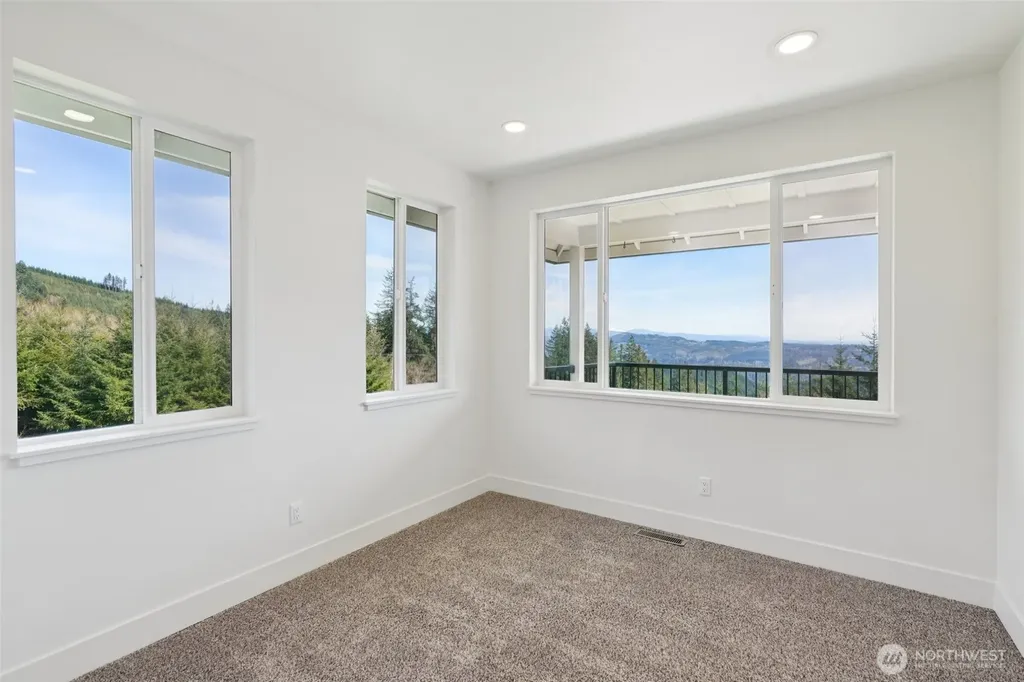 209 High Bank Lane Woodland WA 98674
