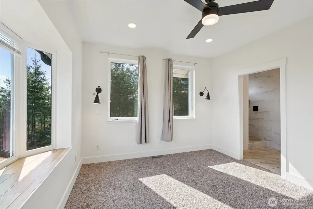 209 High Bank Lane Woodland WA 98674