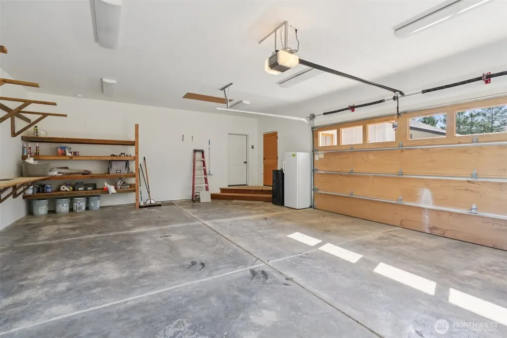 209 High Bank Lane Woodland WA 98674