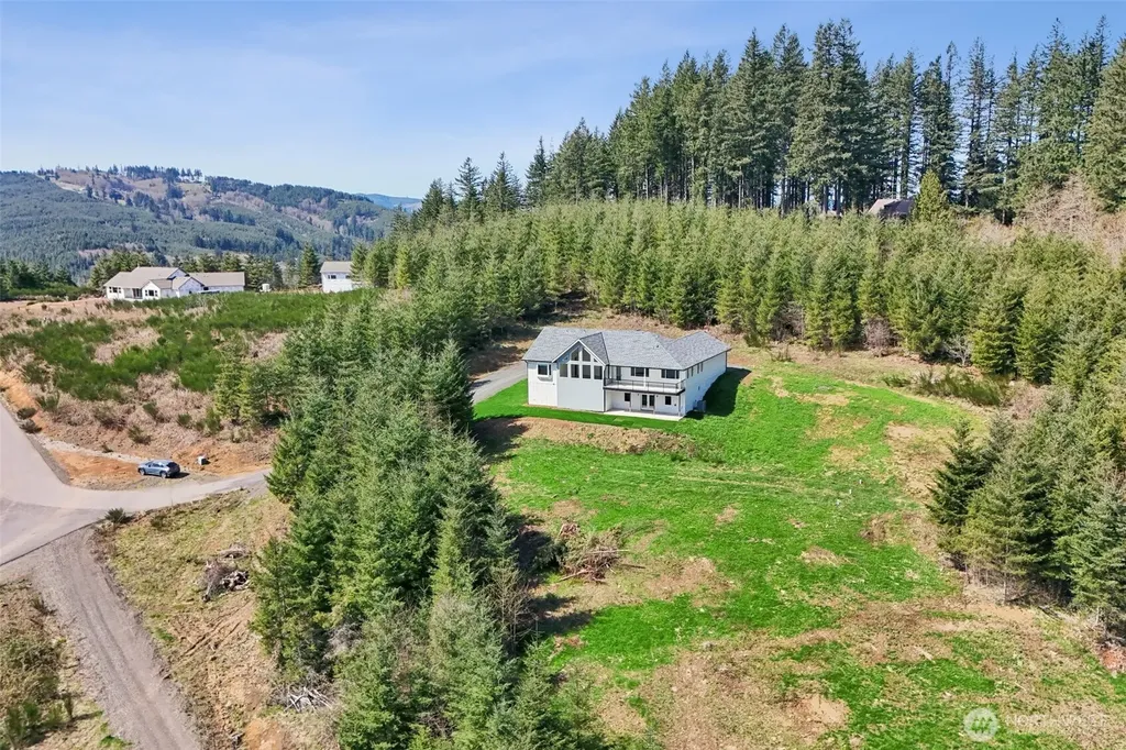209 High Bank Lane Woodland WA 98674