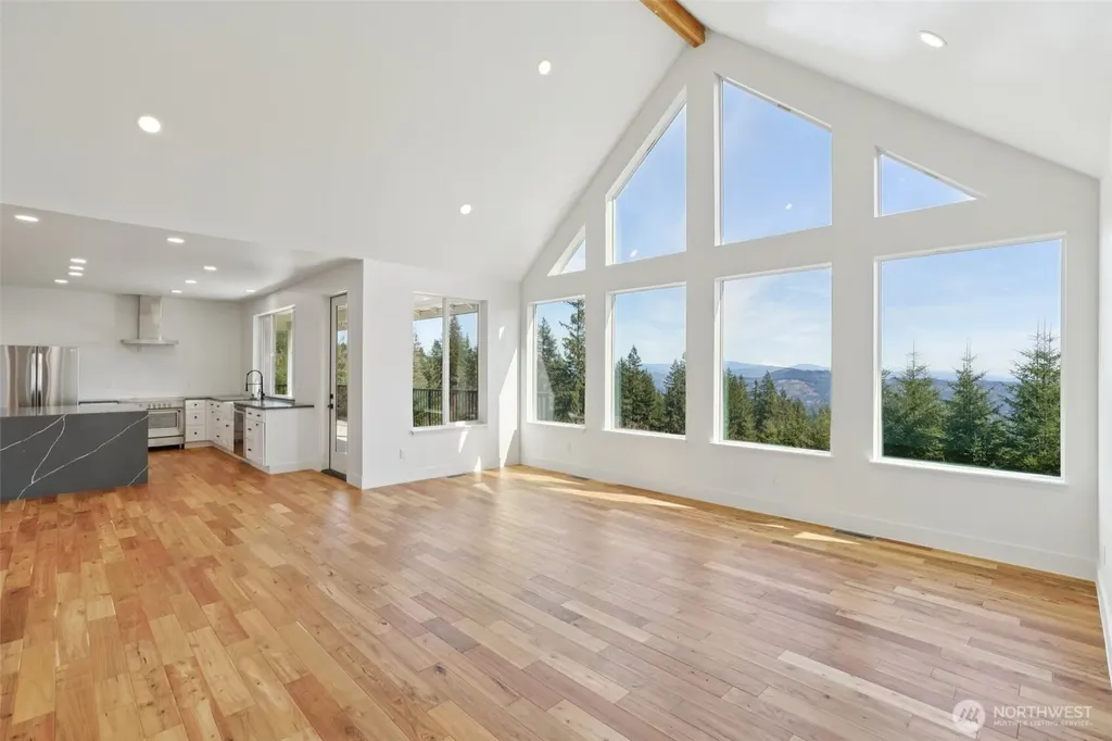 209 High Bank Lane Woodland WA 98674