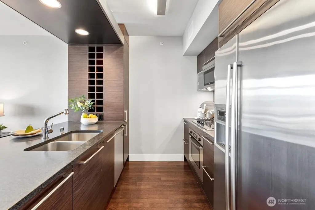 820 Blanchard Street Seattle WA 98121