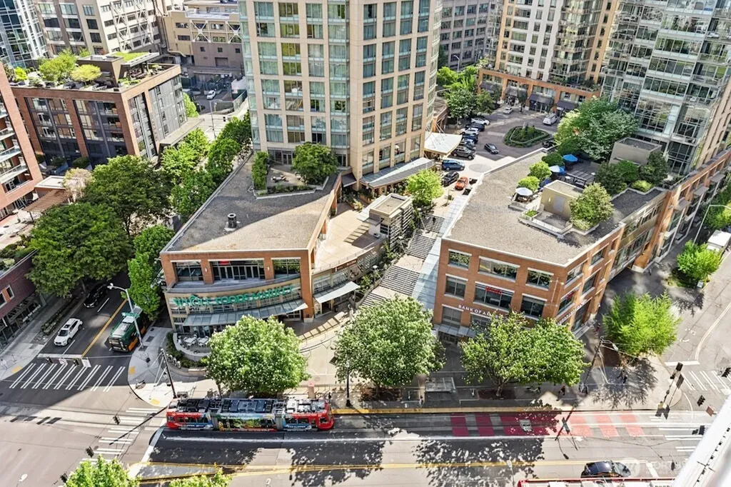 820 Blanchard Street Seattle WA 98121