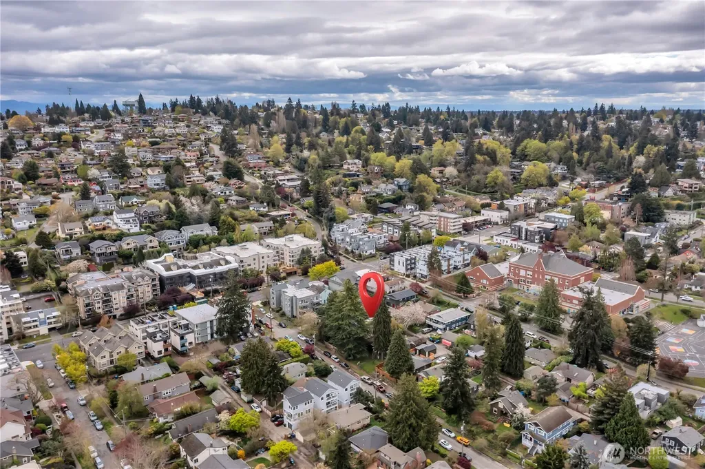4319 SW Mills Street Seattle WA 98136