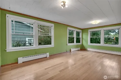 4319 SW Mills Street Seattle WA 98136