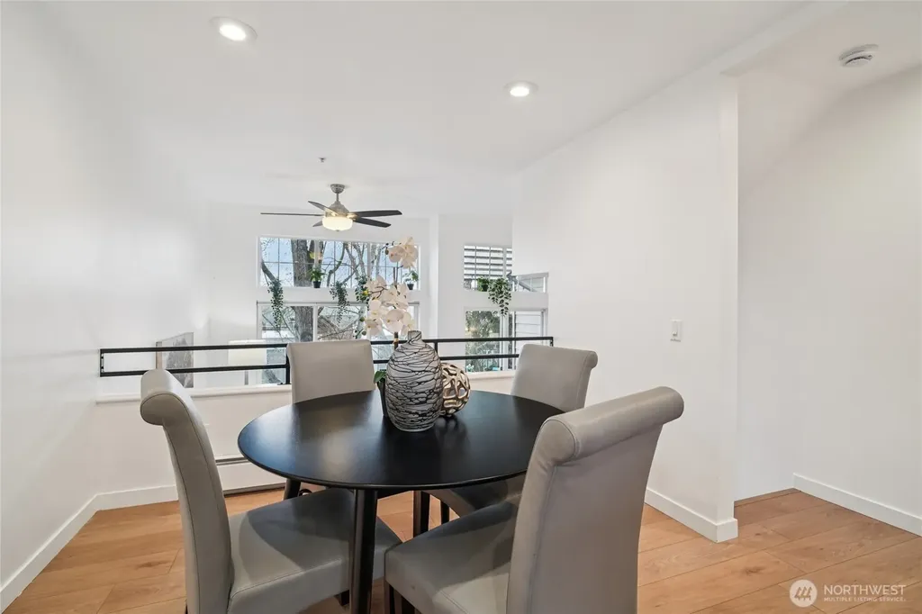 127 25th Avenue E Seattle WA 98112