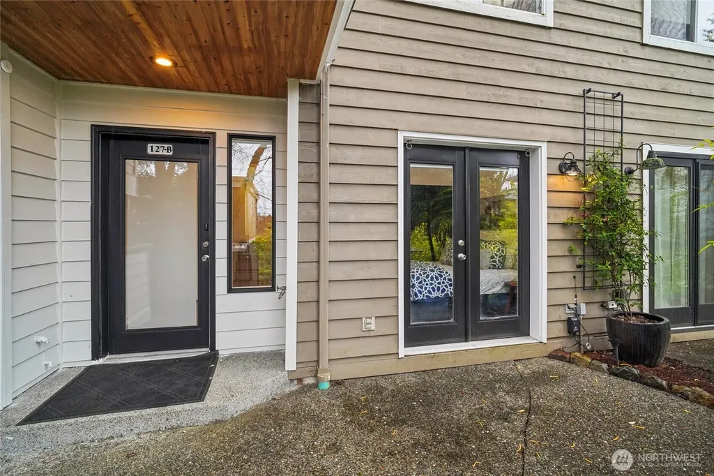 127 25th Avenue E Seattle WA 98112