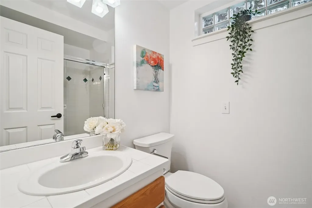 127 25th Avenue E Seattle WA 98112