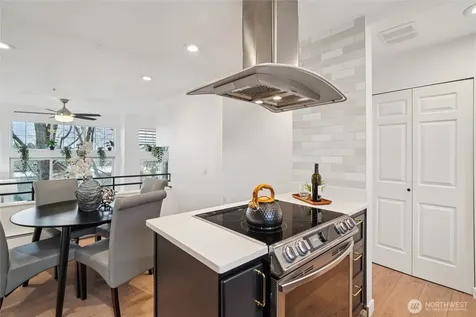 127 25th Avenue E Seattle WA 98112