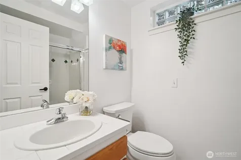 127 25th Avenue E Seattle WA 98112