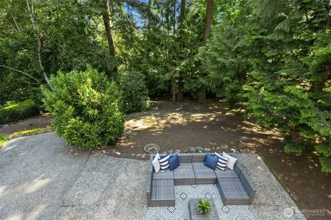 19016 Firlands Way N Shoreline WA 98133
