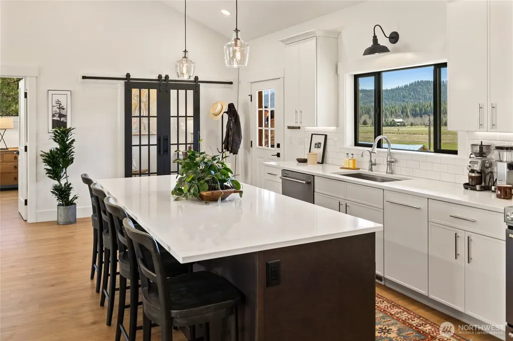 10692 Teanaway Road Cle Elum WA 98922