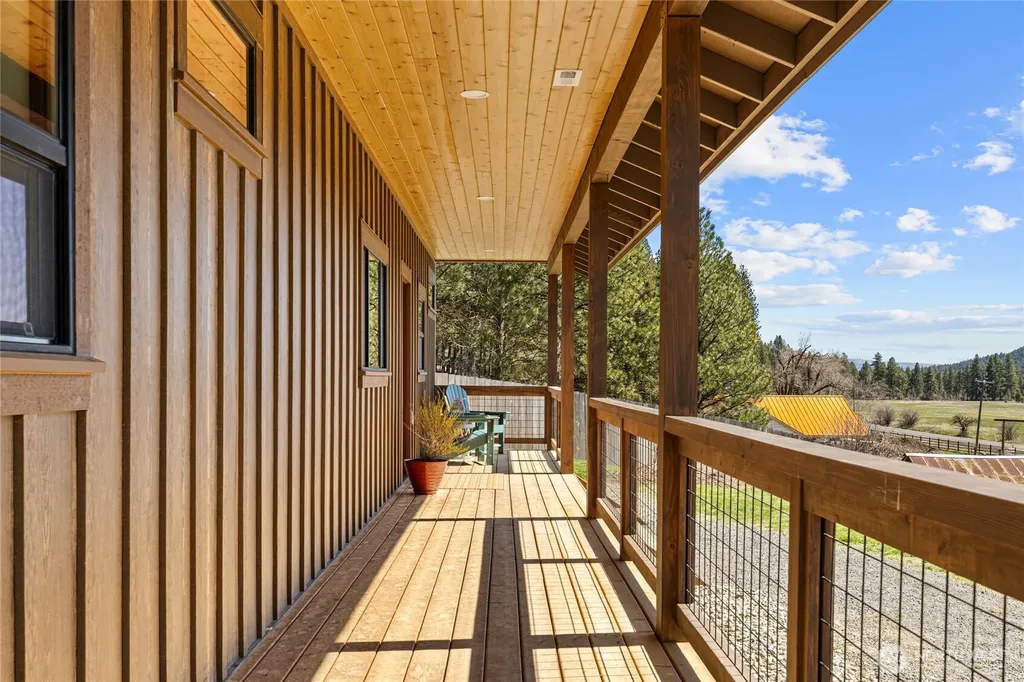 10692 Teanaway Road Cle Elum WA 98922