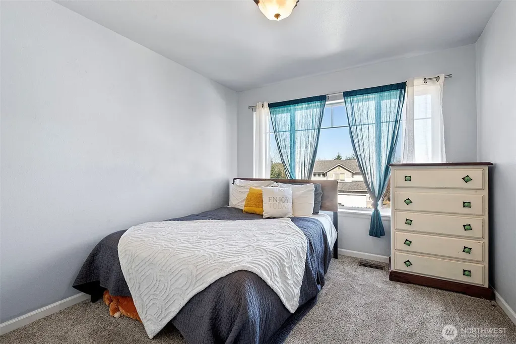 659 Joy Street Eatonville WA 98328