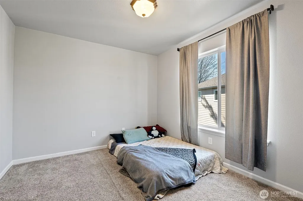 659 Joy Street Eatonville WA 98328