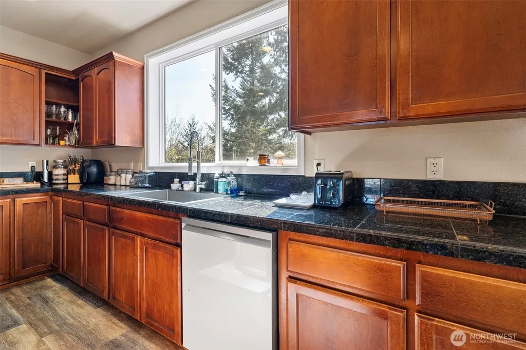 659 Joy Street Eatonville WA 98328