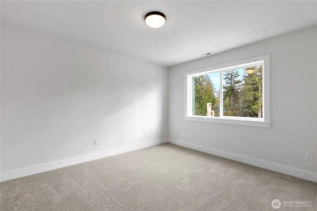 9318 71st Avenue E Puyallup WA 98371
