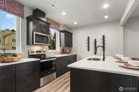 12084 127th Avenue Ct E Puyallup WA 98374
