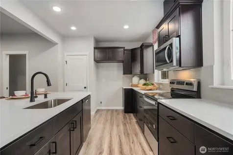 12084 127th Avenue Ct E Puyallup WA 98374