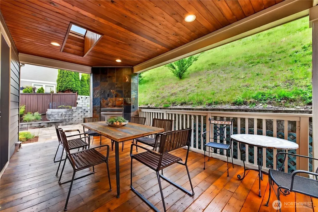 8119 172nd Avenue E Sumner WA 98390
