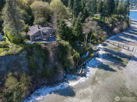 17040 Agate Street NE Bainbridge Island WA 98110
