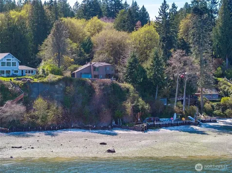17040 Agate Street NE Bainbridge Island WA 98110