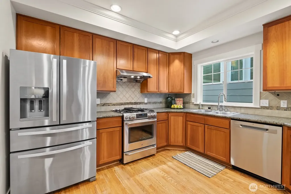 121 21st Avenue E Seattle WA 98112