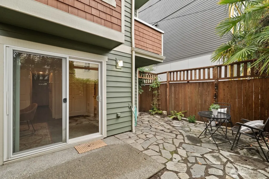 121 21st Avenue E Seattle WA 98112