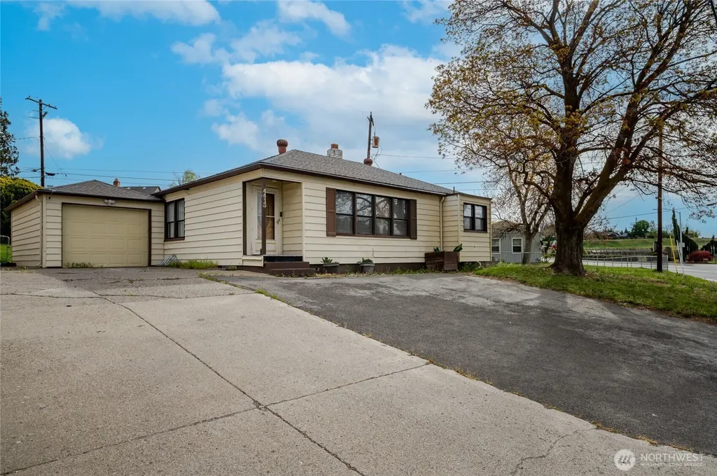 4413 Terrace Heights Drive Yakima WA 98901